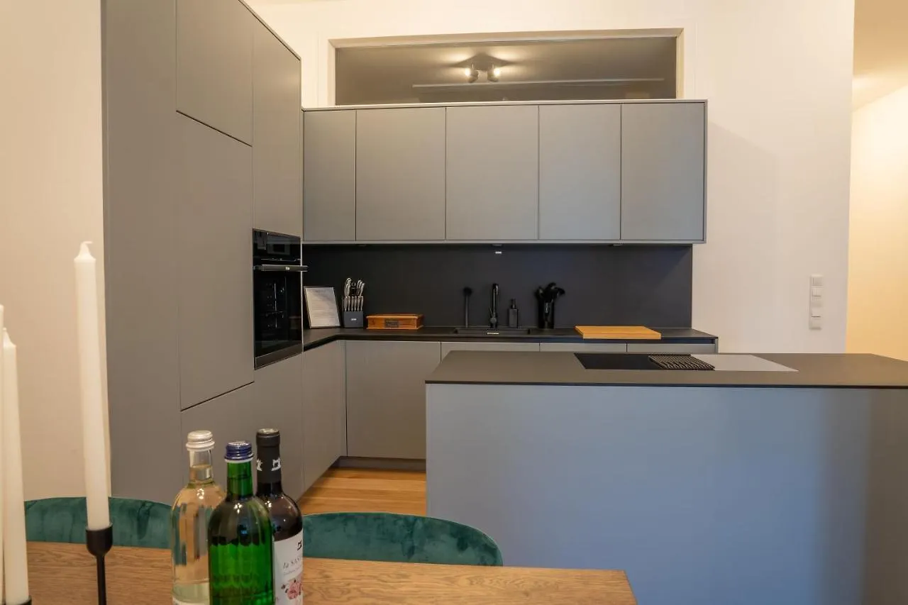 Maximilianstrasse Apartment Augsburg