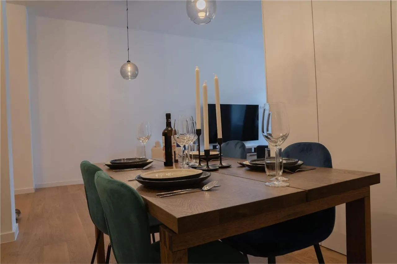 Maximilianstrasse Apartment Augsburg